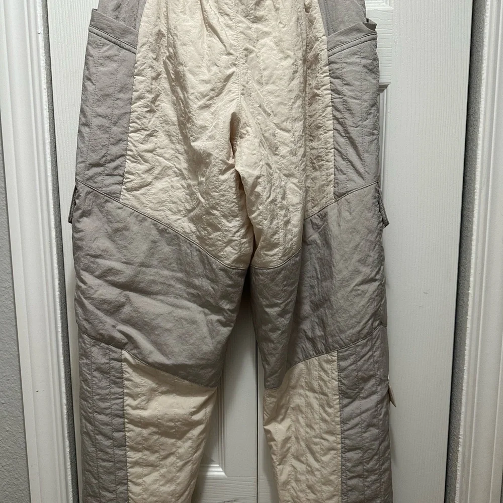 Jordan Women's‎ Cream and Gray Track Pants - Picture 9 of 10